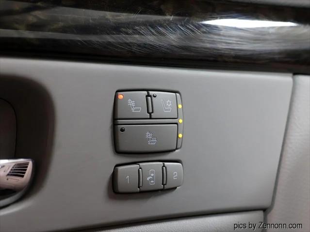2011 Cadillac DTS Luxury Collection