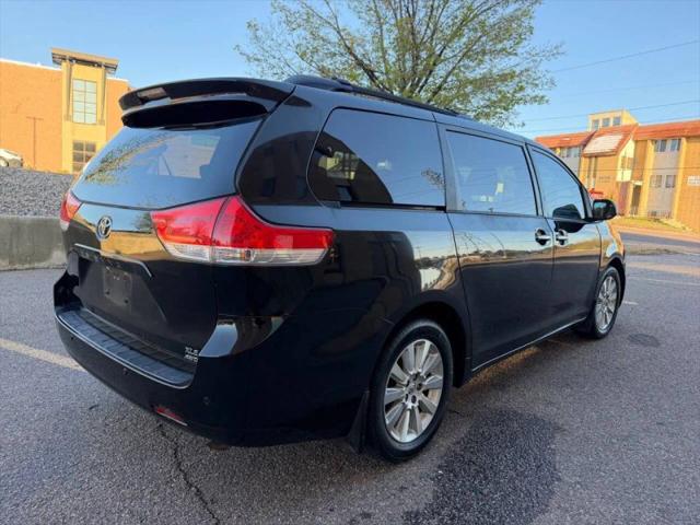 2013 Toyota Sienna XLE 7 Passenger