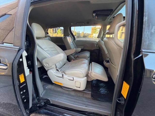 2013 Toyota Sienna XLE 7 Passenger