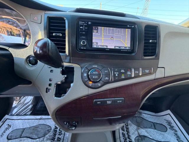 2013 Toyota Sienna XLE 7 Passenger