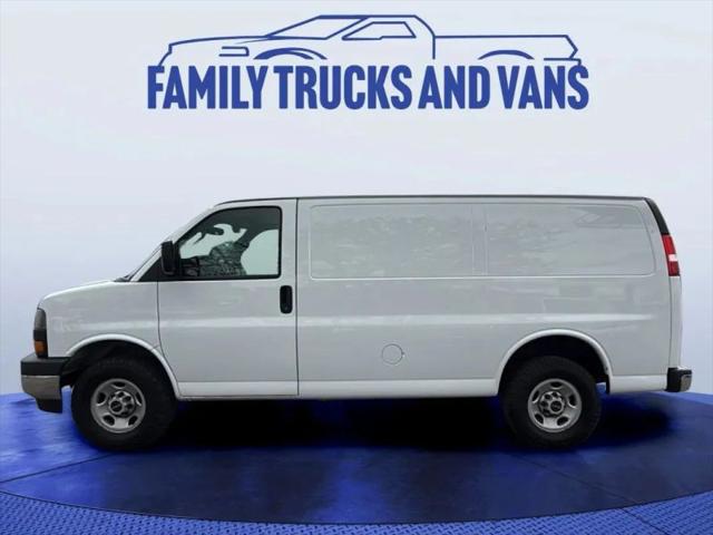 2022 GMC Savana 2500 Work Van