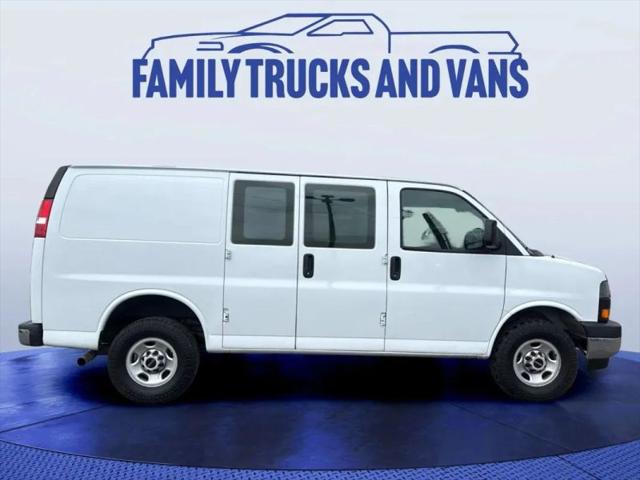 2022 GMC Savana 2500 Work Van