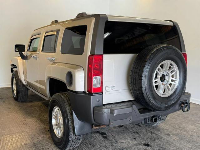 2008 HUMMER H3 Base