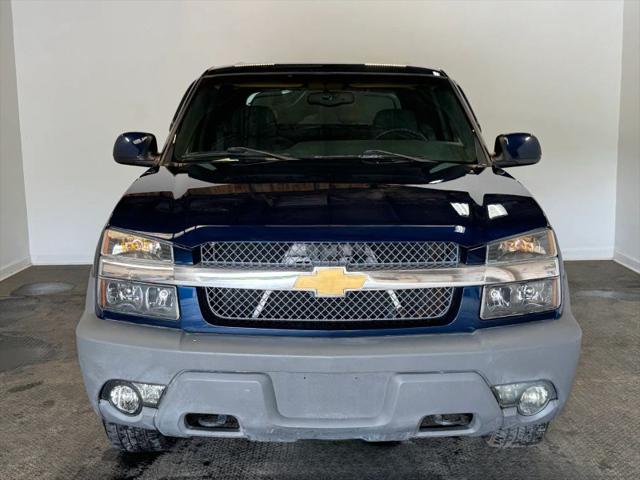 2002 Chevrolet Avalanche Base