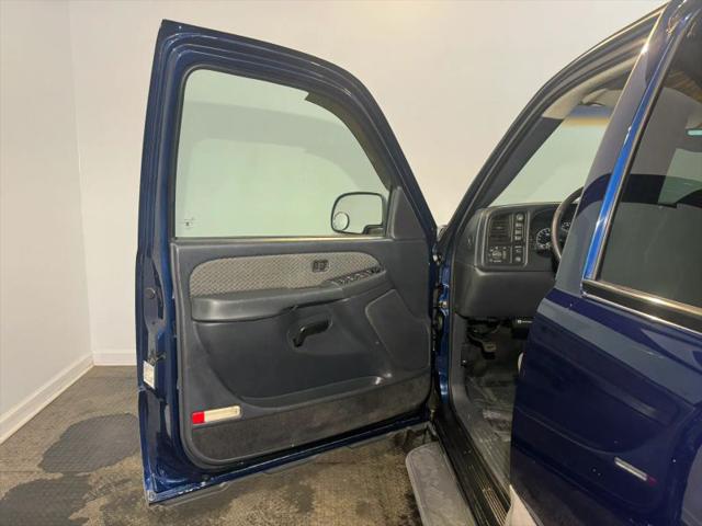 2002 Chevrolet Avalanche Base