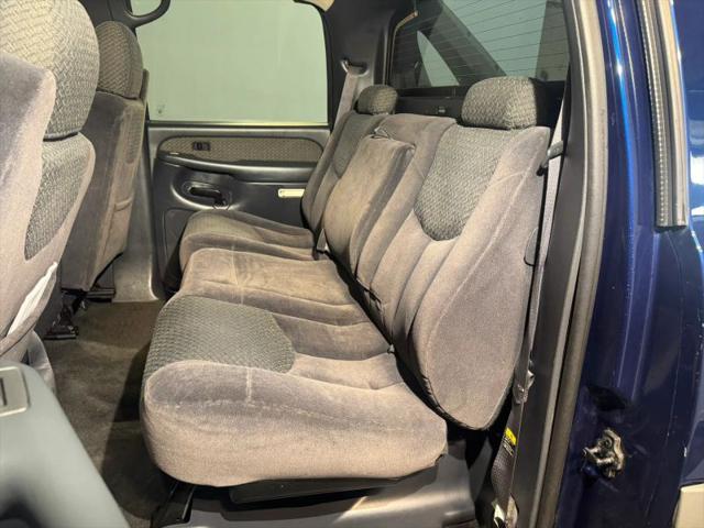 2002 Chevrolet Avalanche Base
