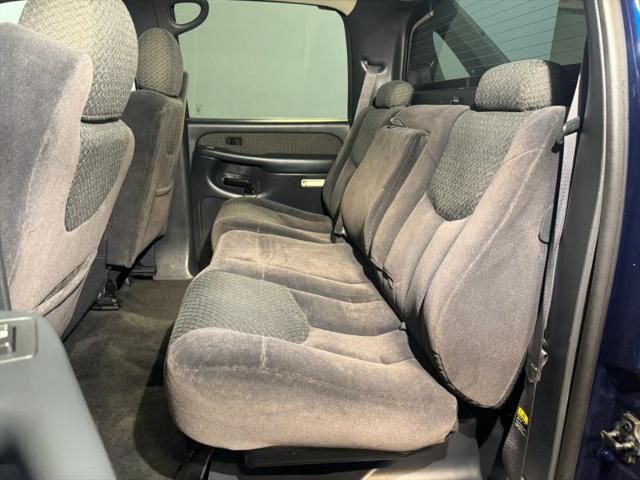 2002 Chevrolet Avalanche Base