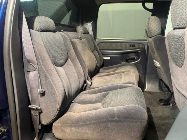 2002 Chevrolet Avalanche Base