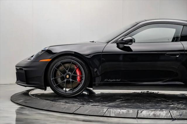 2026 Porsche 911 Carrera 4 GTS