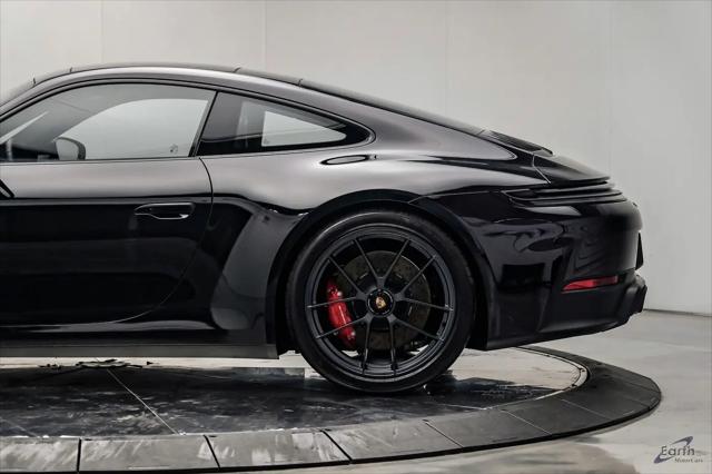 2026 Porsche 911 Carrera 4 GTS