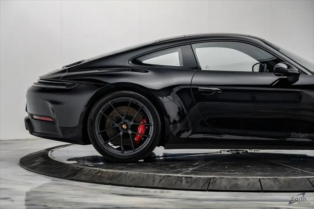 2026 Porsche 911 Carrera 4 GTS