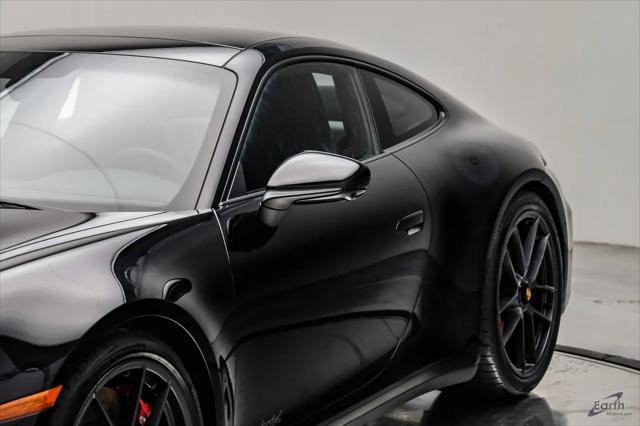 2026 Porsche 911 Carrera 4 GTS