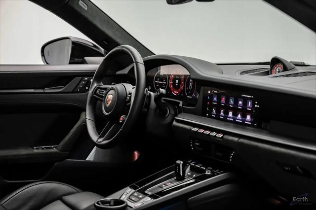2026 Porsche 911 Carrera 4 GTS