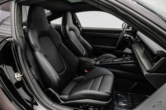 2026 Porsche 911 Carrera 4 GTS