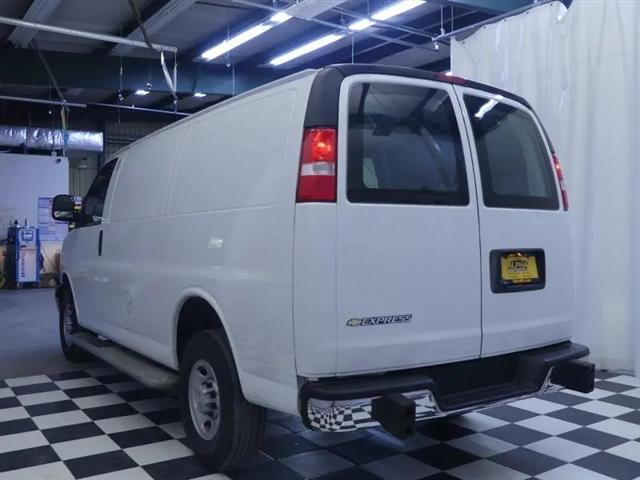 2024 Chevrolet Express Cargo Van RWD 2500 Regular Wheelbase WT