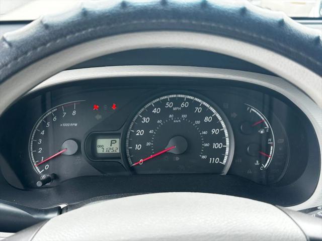 2013 Toyota Sienna LE V6 8 Passenger
