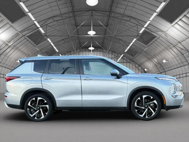 2022 Mitsubishi Outlander SE Launch Edition 2WD