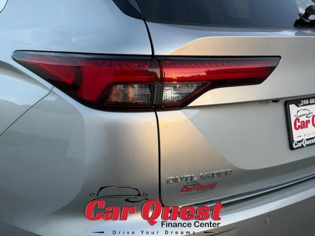 2022 Mitsubishi Outlander SE Launch Edition 2WD