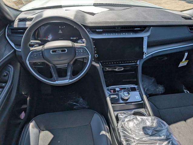 2026 Jeep Grand Cherokee L Altitude 4x4