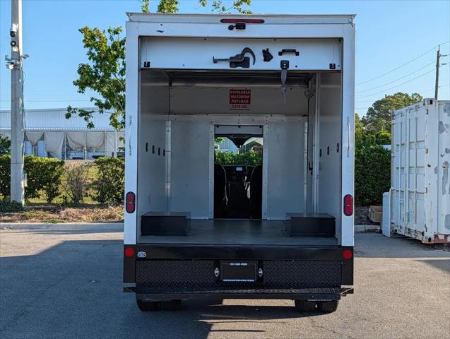 2022 Ford Transit Cutaway T-350