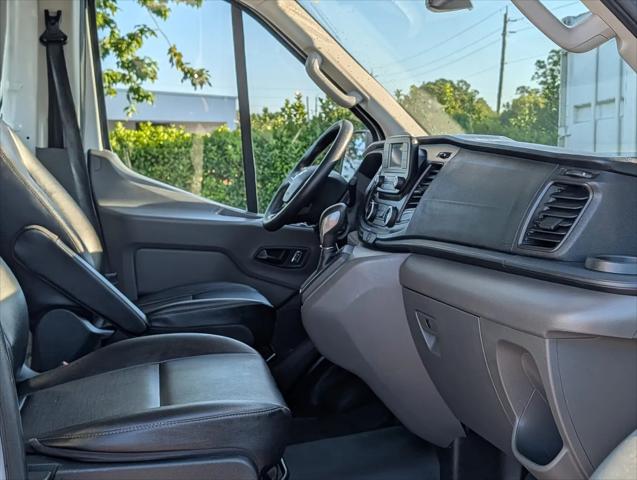 2022 Ford Transit Cutaway T-350
