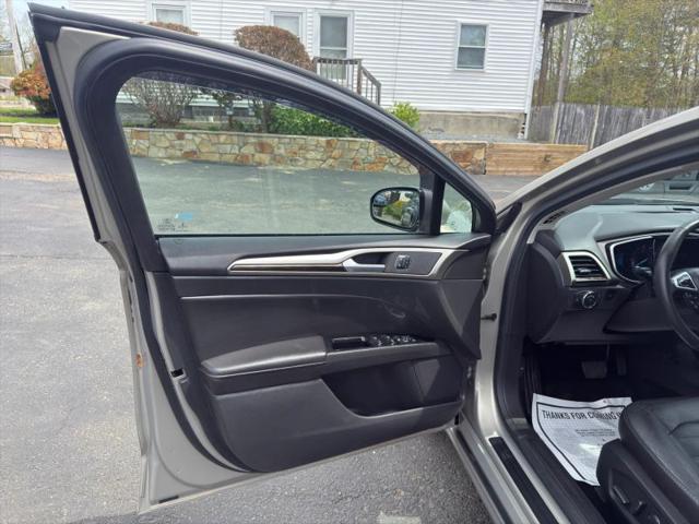 2015 Ford Fusion SE