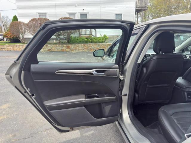 2015 Ford Fusion SE