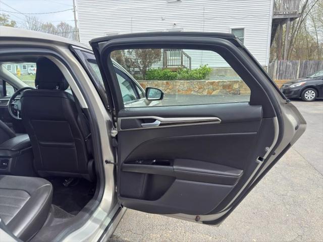 2015 Ford Fusion SE