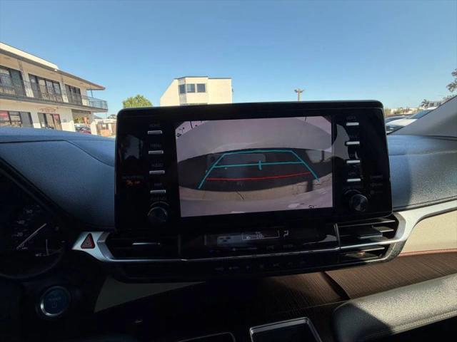2022 Toyota Sienna LE