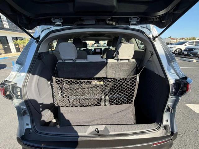 2022 Toyota Sienna LE