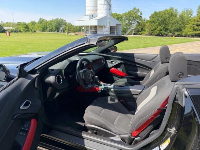 2022 Chevrolet Camaro RWD Convertible 1LT