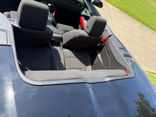 2022 Chevrolet Camaro RWD Convertible 1LT