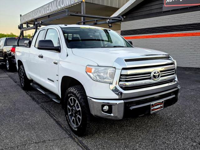 2017 Toyota Tundra SR5 5.7L V8