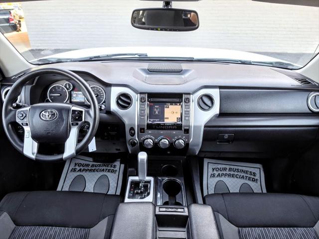 2017 Toyota Tundra SR5 5.7L V8