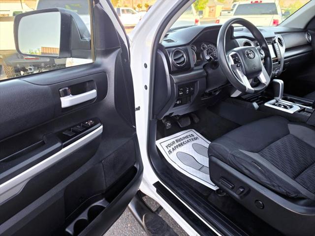2017 Toyota Tundra SR5 5.7L V8
