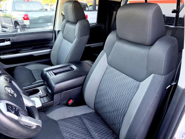 2017 Toyota Tundra SR5 5.7L V8
