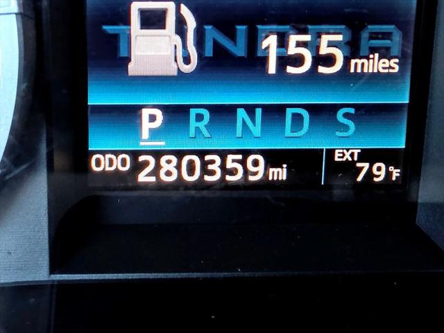 2017 Toyota Tundra SR5 5.7L V8