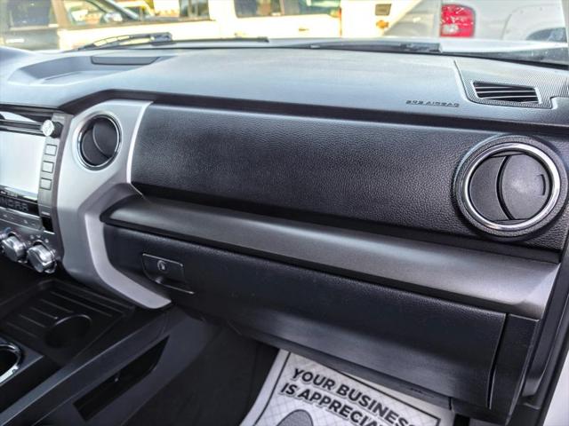 2017 Toyota Tundra SR5 5.7L V8