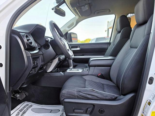 2017 Toyota Tundra SR5 5.7L V8