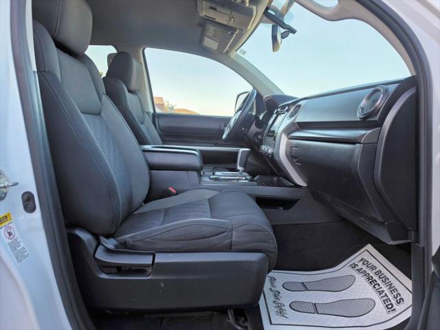 2017 Toyota Tundra SR5 5.7L V8