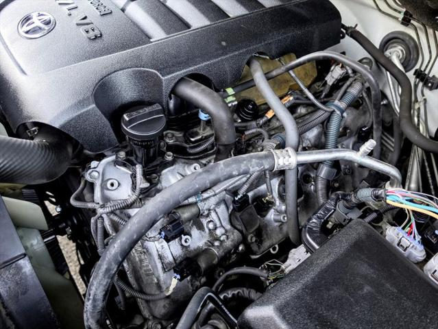 2017 Toyota Tundra SR5 5.7L V8