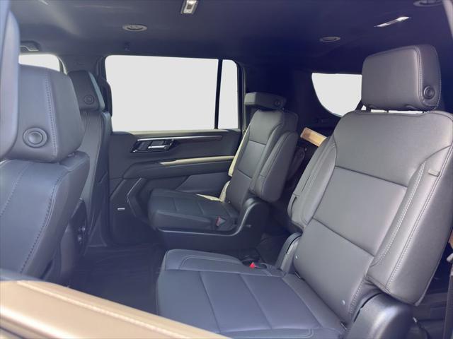 2026 Chevrolet Suburban LT, 4WD
