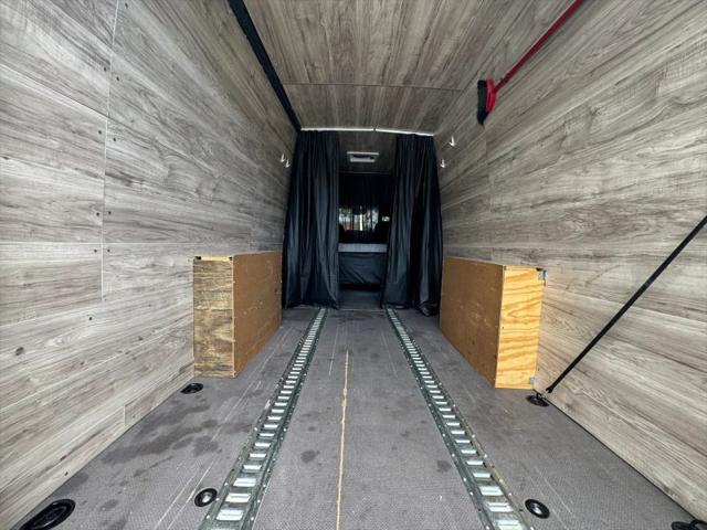2022 Mercedes-Benz Sprinter 2500 High Roof V6