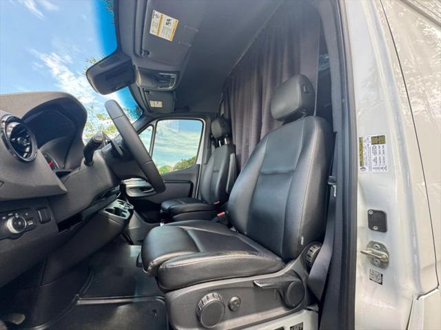 2022 Mercedes-Benz Sprinter 2500 High Roof V6