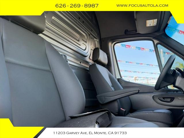 2026 Mercedes-Benz Sprinter 2500 High Roof 4-Cyl Diesel