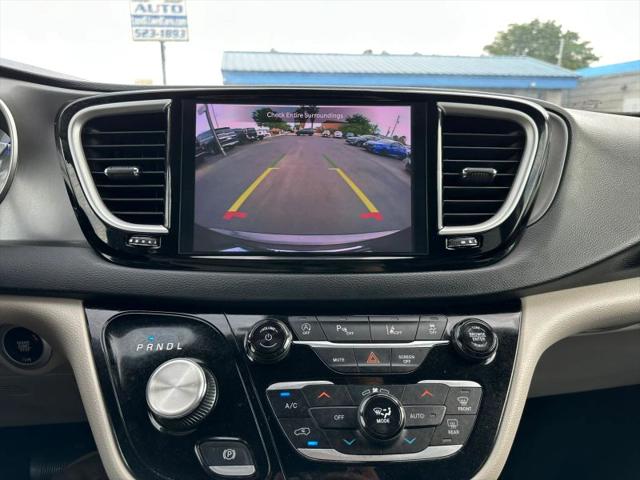 2023 Chrysler Pacifica Touring L