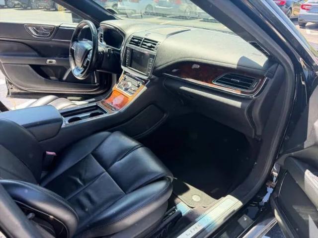 2017 Lincoln Continental Livery
