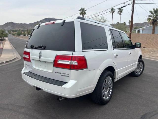 2011 Lincoln Navigator Base