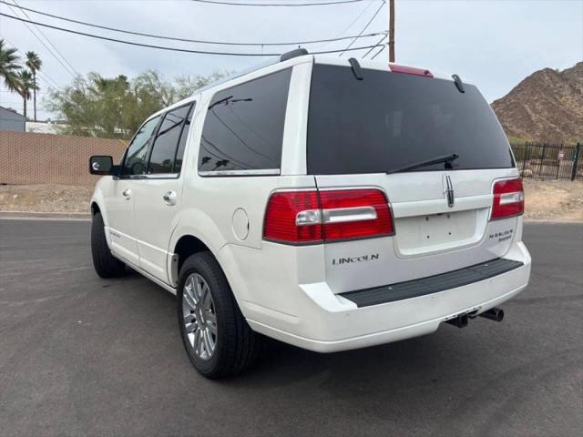 2011 Lincoln Navigator Base