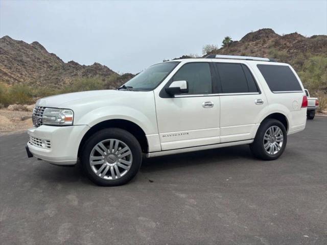 2011 Lincoln Navigator Base